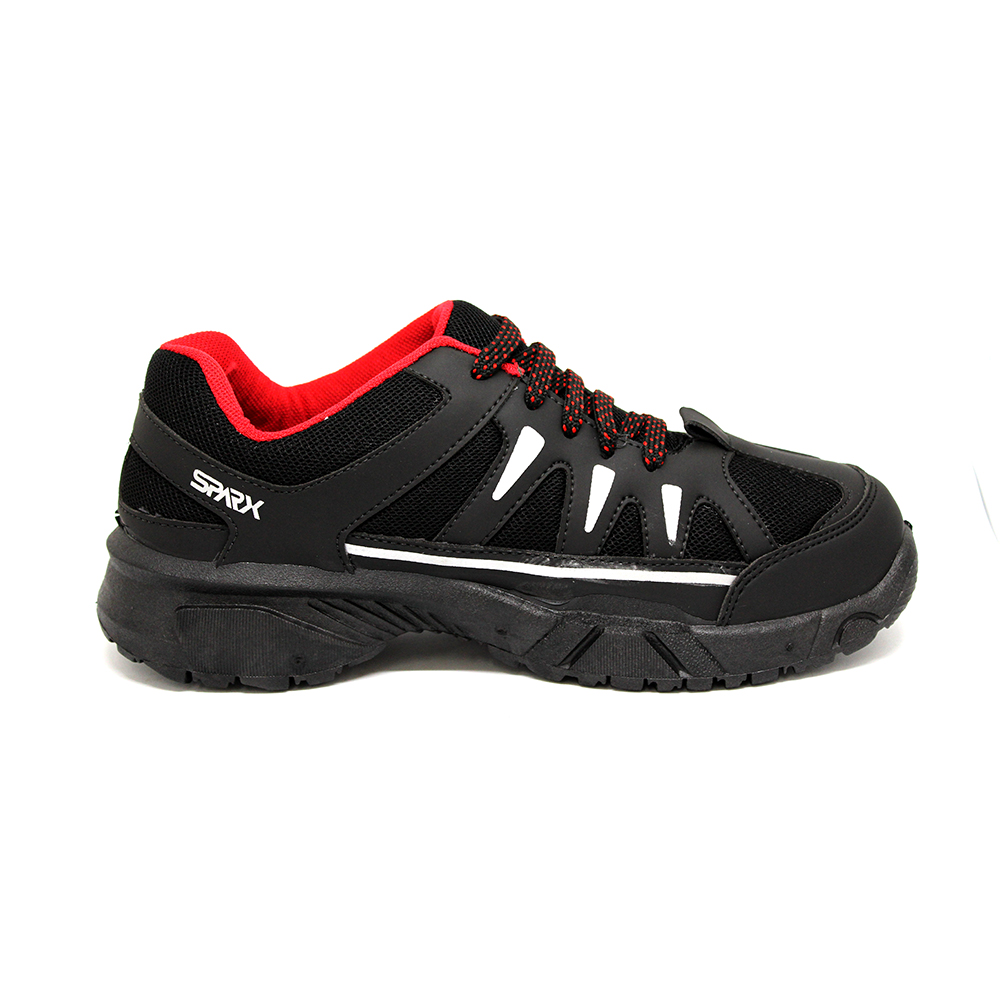 bata sports shoes